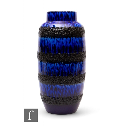 800 - Scheurich - A West German mid Century shape 553-52 Fat Lava vase, alternate bands of graded blue tri... 