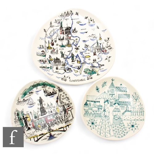 804 - Inger Waage - Stavangerflint - A mid Century plate of triform, transfer printed and painted with a m... 