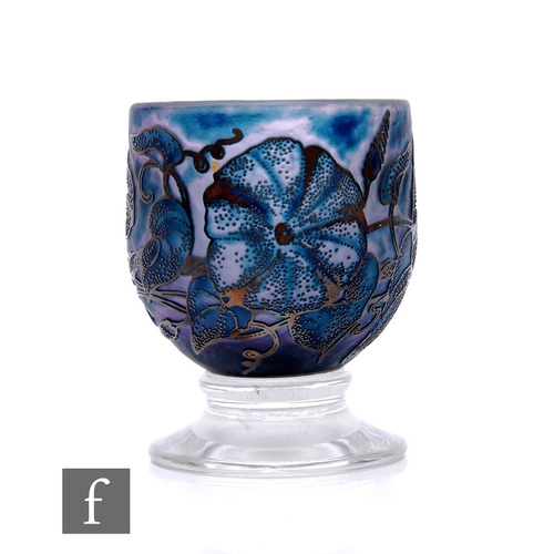 1143 - Jonathon Harris - Ironbridge - A cameo glass 'Moonflower' Trial bowl, of ovoid footed form, silvered... 