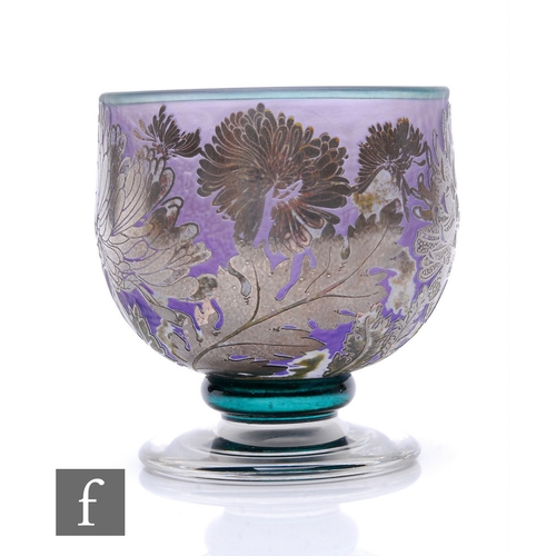1152 - Timothy Harris - Ironbridge - A contemporary studio silver cameo cased glass Chrysanthemum bowl, of ... 