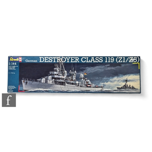 133 - A Revell 05097 German Destroyer Class 119 (Z1/Z5) 1:144 scale plastic model kit, appears unstarted a... 