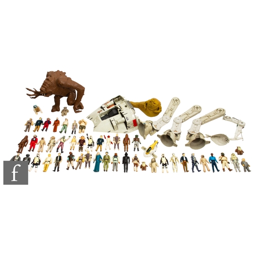 161 - A collection of assorted Kenner Star Wars 3 3/4 inch action figures to include Anakin Skywalker, tog... 