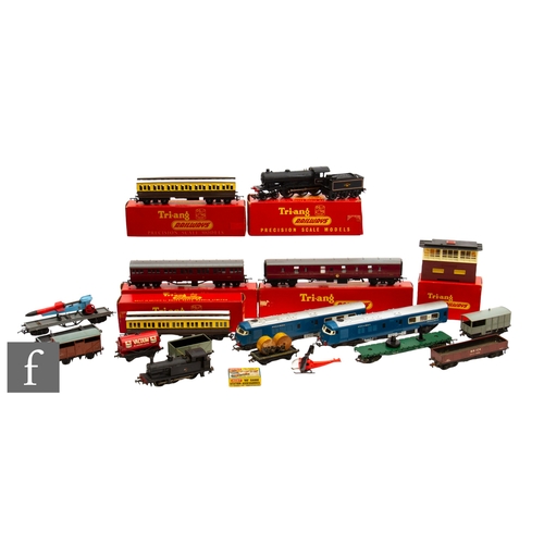 24 - A collection of OO gauge model railway, mostly Triang, to include a boxed R150 4-6-0 BR black 61572 ... 