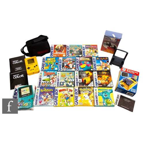 178 - A collection of Nintendo Gameboy items, comprising a boxed Gameboy Color, an unboxed Gameboy in carr... 