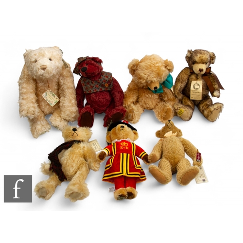 296 - A collection of assorted teddy bears, to include Dilly Dally Bears by Tracey Rebecca, limited editio... 