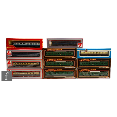 48 - A collection of assorted OO gauge coaches, to include AirFix, Mainline and Lima Triang Hornby, all b... 