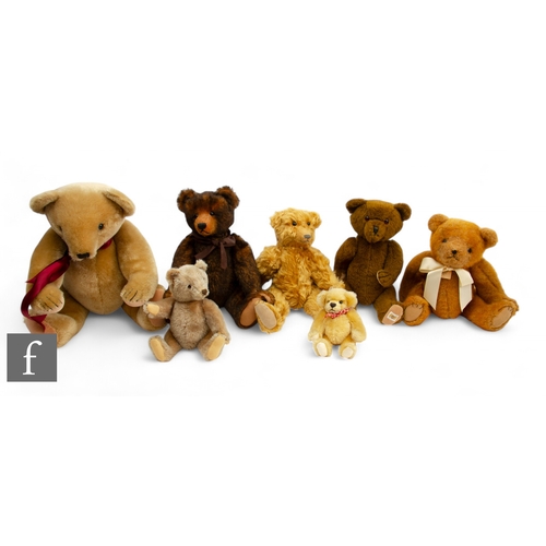 304 - A collection of seven Artist Designed bears, to include Redditoy Creations, Stier Bears, Country Fol... 