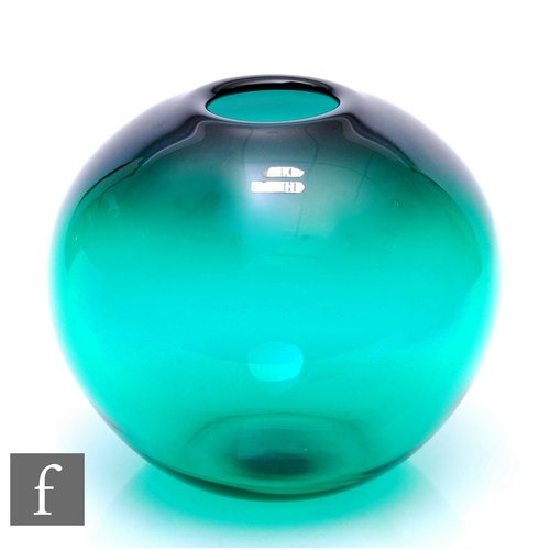 1120 - Willy Johansson - Hadeland - A post war glass vase of globe form, all in green, retains label and en... 