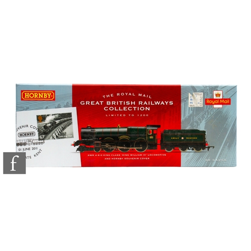 60 - An OO gauge Hornby DCC ready R3074 4-6-0 GWR green King Class 'King William IV' locomotive, with sou... 