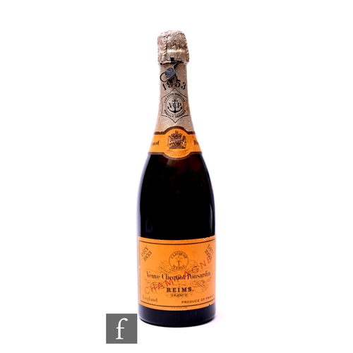 37 - A bottle of 1953 Veuve Clicquot Ponsardin champagne, 75cl.