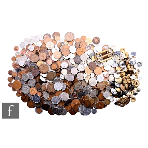 604 - Victoria to Elizabeth II - A large quantity of British silver, nickel and copper coinage, also world... 