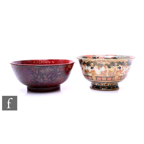 52 - A Bernard Moore Arts and Crafts lustre bowl, of circular footed form, decorated with chrysanthemum f... 