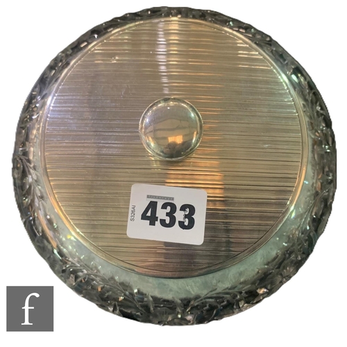 433 - An Intaglio cut powder bowl, of circular form, with silver engine turned cover, Elkington & Co, ... 