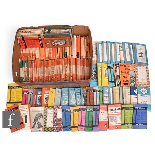 689 - Penguin Books : A collection of approximately one hundred and forty books, various dates and edition... 