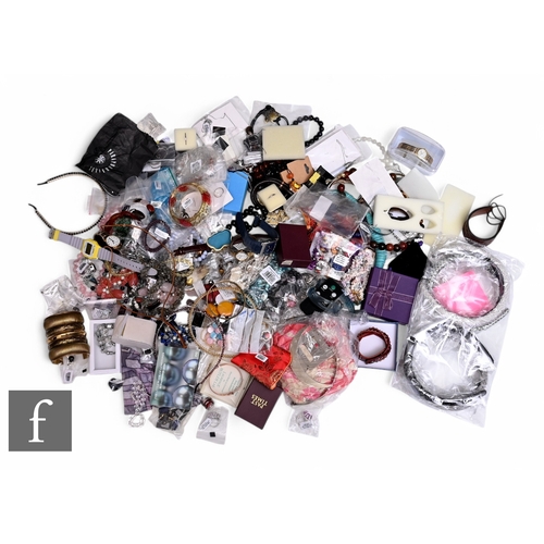 431 - A large collection of costume jewellery and watches, to include some silver jewellery, mostly new an... 