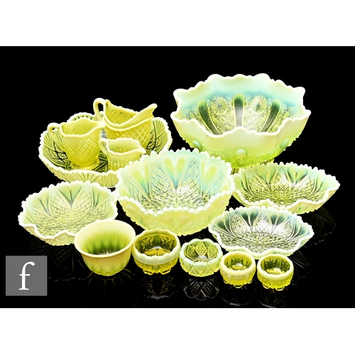 366 - A collection of late 19th Century Davidsons Primrose Pearline wares to include large salad bowls, sm... 