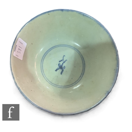 381 - A collection of Chinese ceramics, to include a 19th Century 'Diana' cargo shipwreck bowl, height 8cm... 