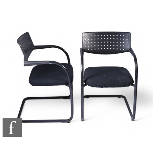 1290 - Antonio Citterio and Glen Oliver Low - Vitra - A pair of Visavis group chairs, with pierced backs to... 