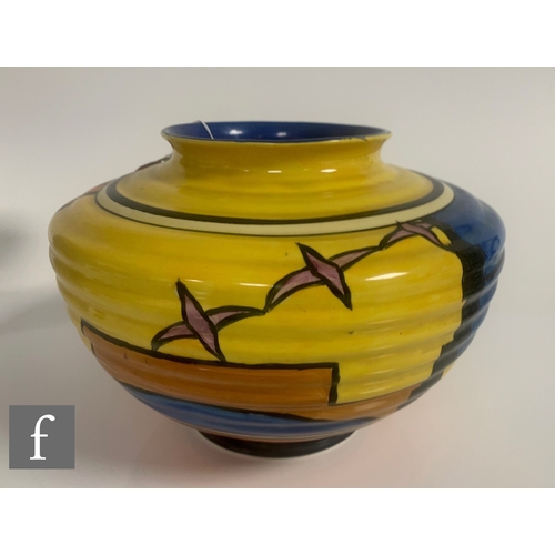 459 - Clarice Cliff - Sunray (Night & Day) - A shape 356 Kidney vase circa 1929, hand painted with an ... 