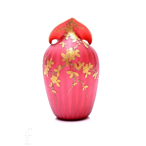 510 - A late 19th Century Walsh (attributed) satin airtrap vase, of ovoid form with pulled arum shaped rim... 