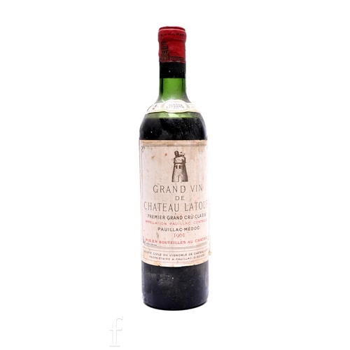 114 - A 75cl bottle of 1961 Chateau Latour Premier Cru Classe, Pauillac.