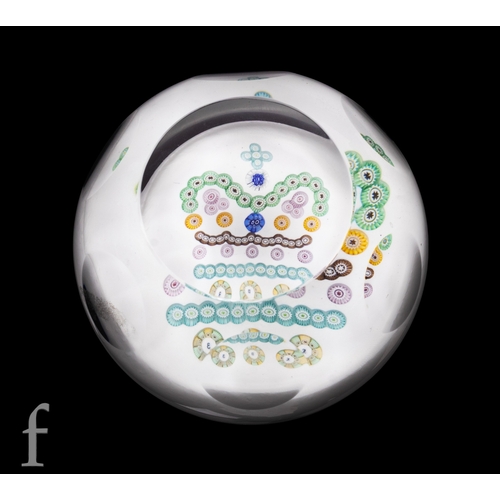 582 - A later 20th Century Caithness Whitefriars glass paperweight, in the 'Vivat Regina' pattern, interna... 