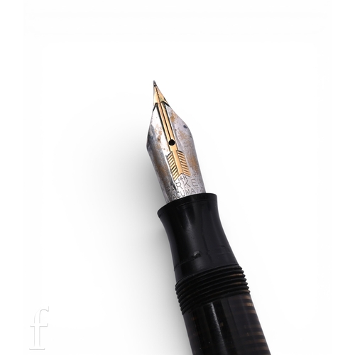 406 - A Parker 1930s Speedline-filler vacumatic fountain pen, with golden brown case and striped jewels, s... 