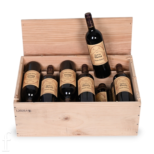 20 - A case of twelve bottles of 2020 Château Gloria, St-Julien, Bordeaux, France, red wine. (12)