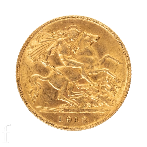 17 - George V - A half sovereign 1913, reverse St George and Dragon.