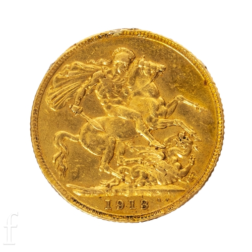 30 - George V - A full sovereign, 1913, reverse St George & dragon.