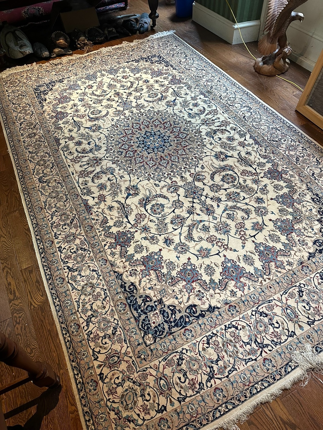 Persian Style Rug with Floral Medallions | 200 x 335 cm