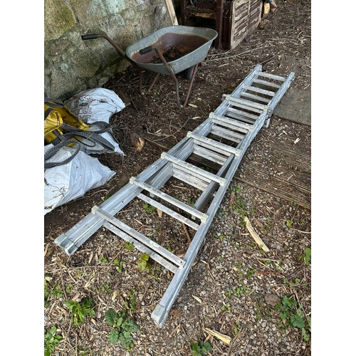 Extendable Aluminium Steps | 280 cm Fully Extended