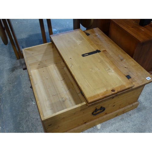 290 - A Modern Pine Lift Top Storage Chest