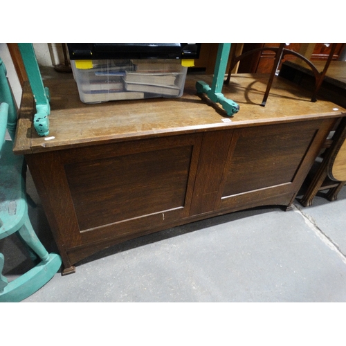 438 - An Early 20th Century Polished Oak Bedding Chest