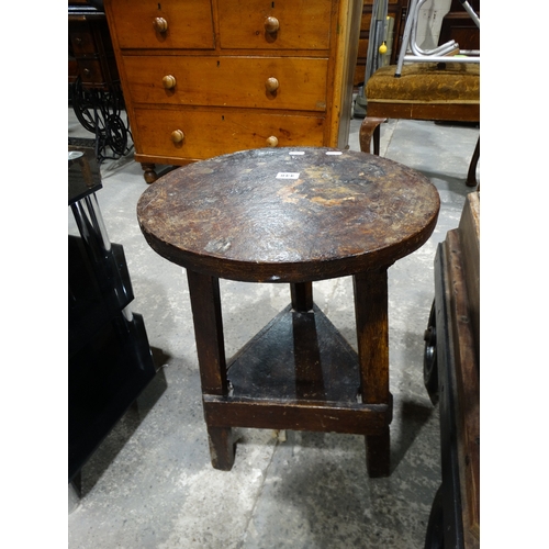 448 - A Small Size Circular Topped Cricket Table