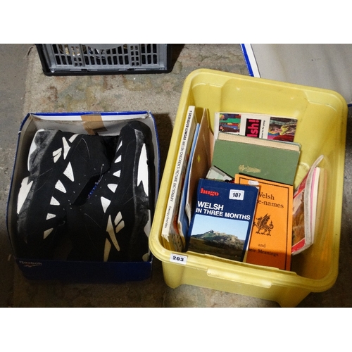 203 - A Boxed Pair Of Size 17 Reebok Boots Etc