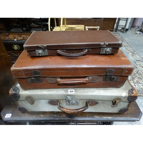 424 - Three Vintage Travel Cases