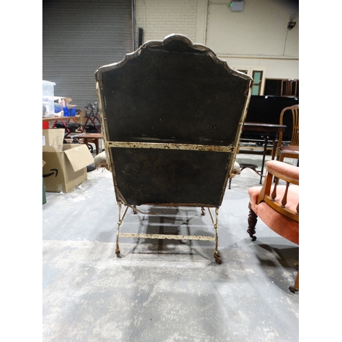 426 - An Early 20th Century Metal Framed Conservatory Reclining Chair