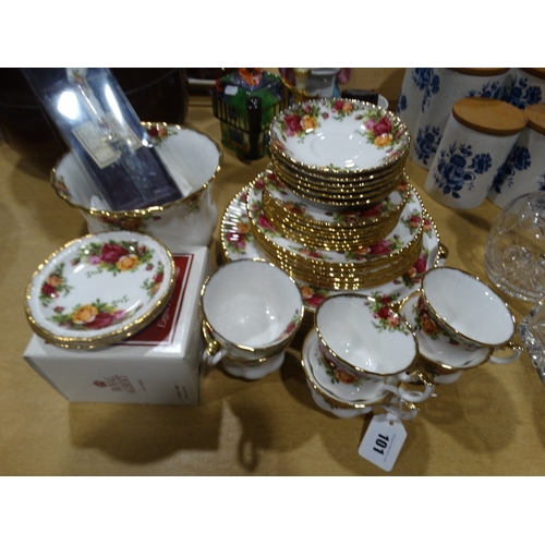 101 - A Good Quantity Of Royal Albert 