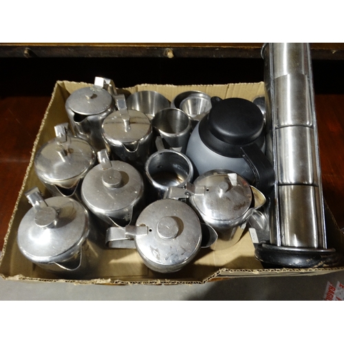 543 - A Quantity Of Stainless Steel Service Ware