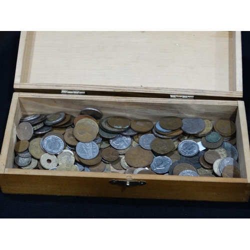 308 - A Bundle Of 1st Decimal Coin Sets, Together With Loose Coinage