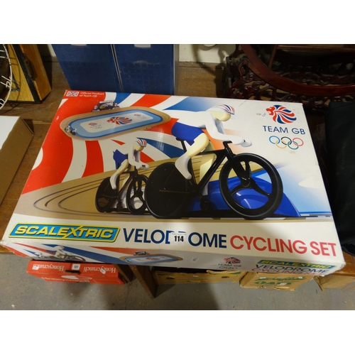 114 - A Scalextric Velodrome Cycling Set