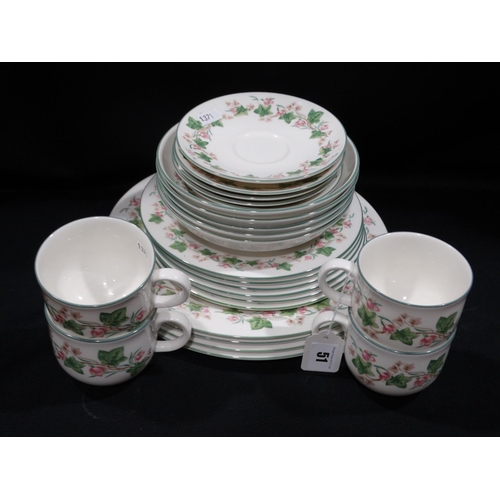 51 - A Royal Doulton Expressions Part Dinner Set