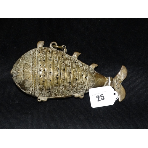 25 - An Early 20thc Cast Metal Indian Purse Or Container In The Form Of A Fish, 7.5