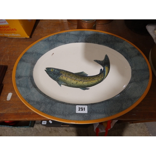 251 - A Contemporary Fish Decorated Serving Platter