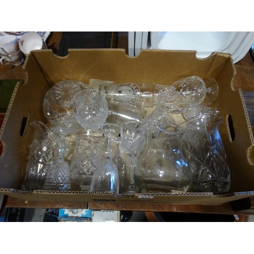 452 - A Qty Of Cut & Other Glassware