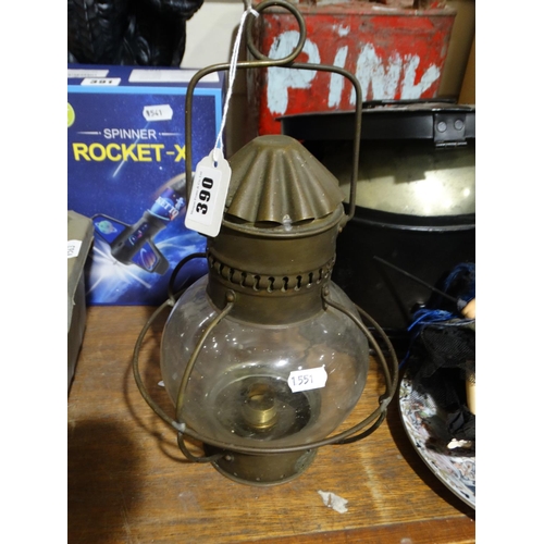 390 - An Early 20thc Mast Head Riding Lamp