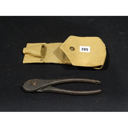 205 - A Circa 1950s British Army Wire Cutters In Canvas Holder