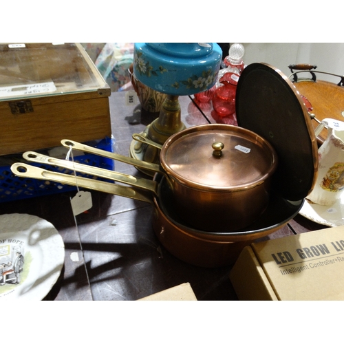 376 - A Qty Of Copper Saucepans