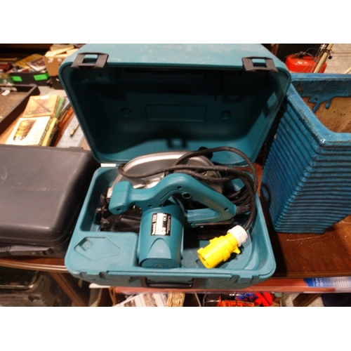 179 - A Makita 110vt Circular Saw